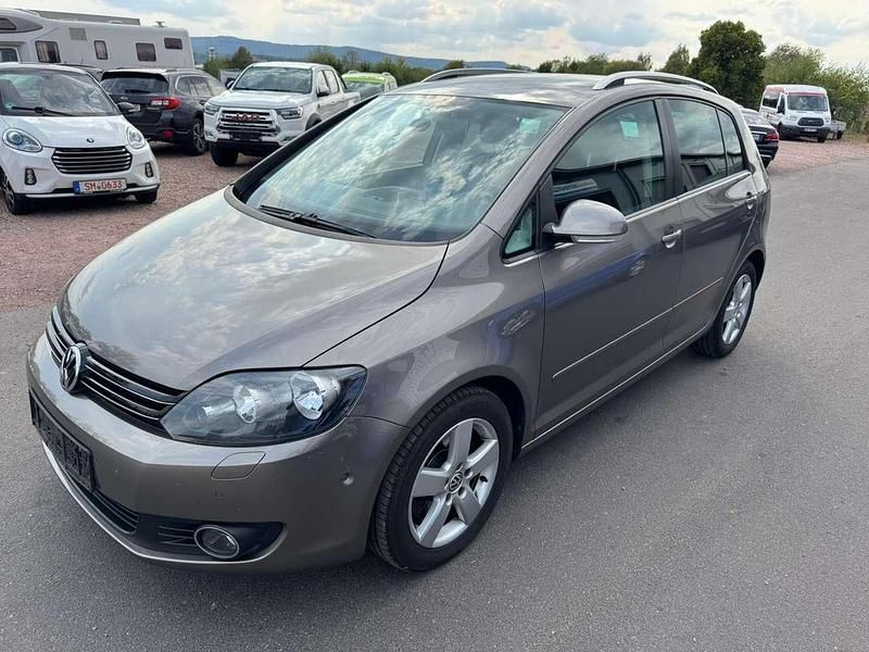 Beige Gebraucht 2010 VW Golf Plus Cross Team Van / Kleinbus | 3.870 € (Superpreis) - Bild 1/4