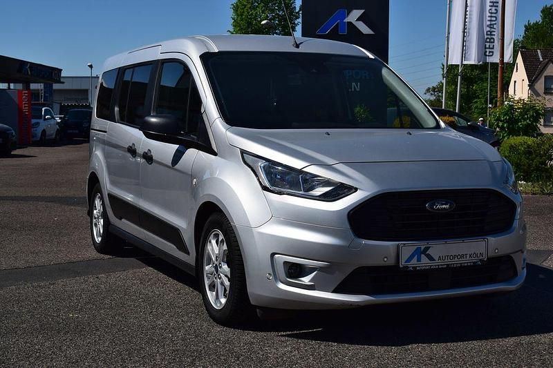 Grau Gebraucht 2018 Ford Grand Tourneo Connect Trend Van / Kleinbus | 12.890 € (Fairer Preis) - Bild 1/4