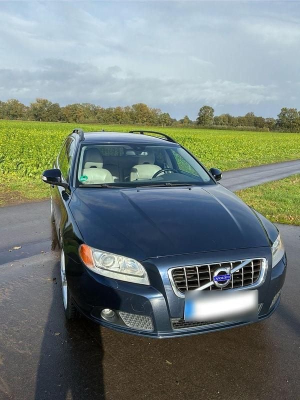 Gebraucht Volvo V70 175 PS (128 kW) 2009 Blau Kombi