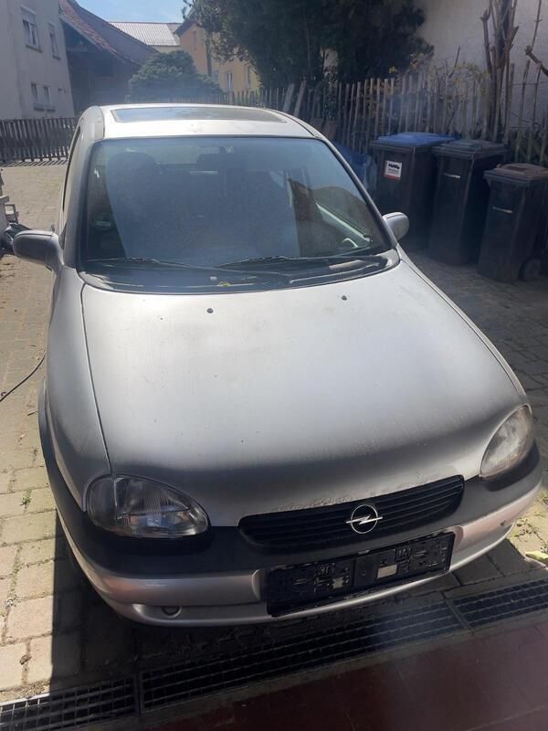 Silber Gebraucht 2000 Opel Corsa Limousine | 800 € (Fairer Preis) - Bild 1/4