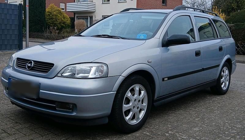 Gebraucht Opel Astra 101 PS (74 kW) 2001 Grau Kombi