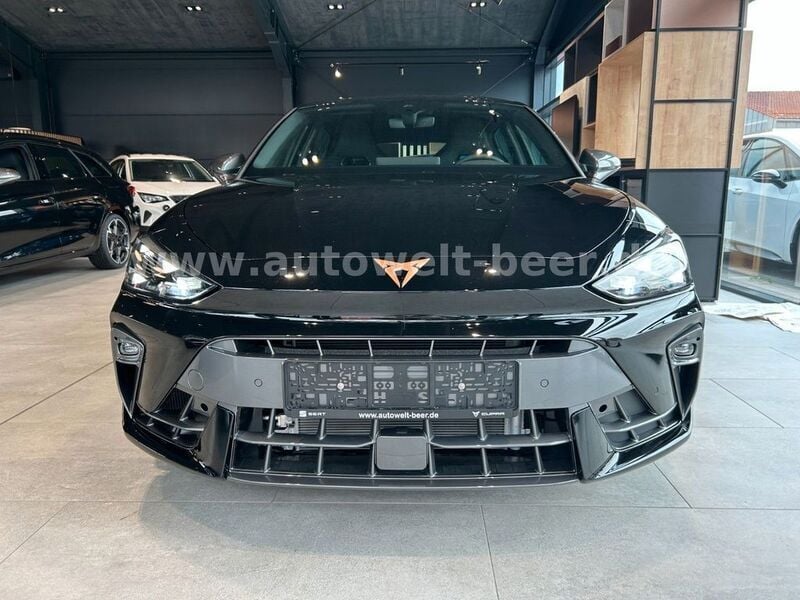 Neu Cupra Leon VZ 300 PS (220 kW) 2025 Schwarz Limousine