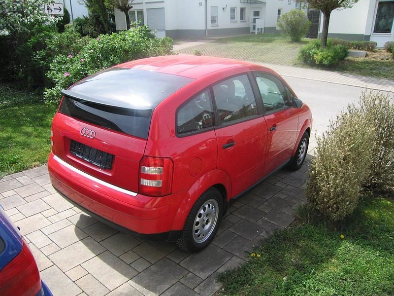 Rot Gebraucht 2004 Audi A2 Kleinwagen | 3.969 € (Guter Preis) - Bild 1/4