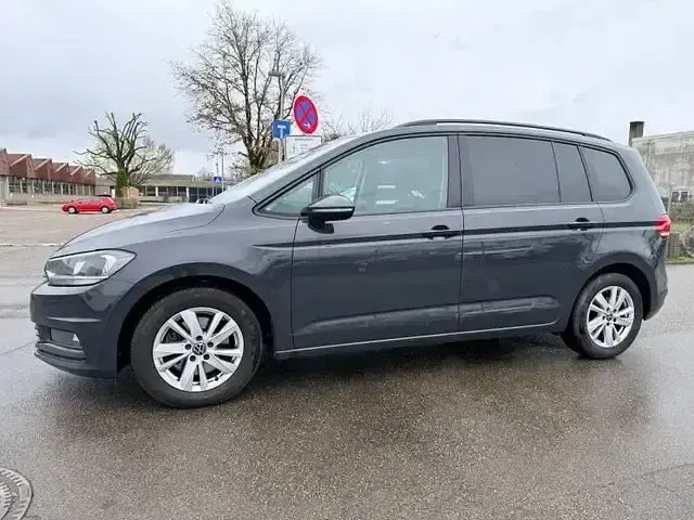 Gebraucht VW Touran Comfortline 150 PS (110 kW) 2021 Grau Van / Kleinbus