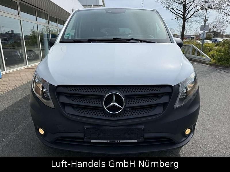 Gebraucht Mercedes Vito 163 PS (119 kW) 2018 Arktikweiss Van