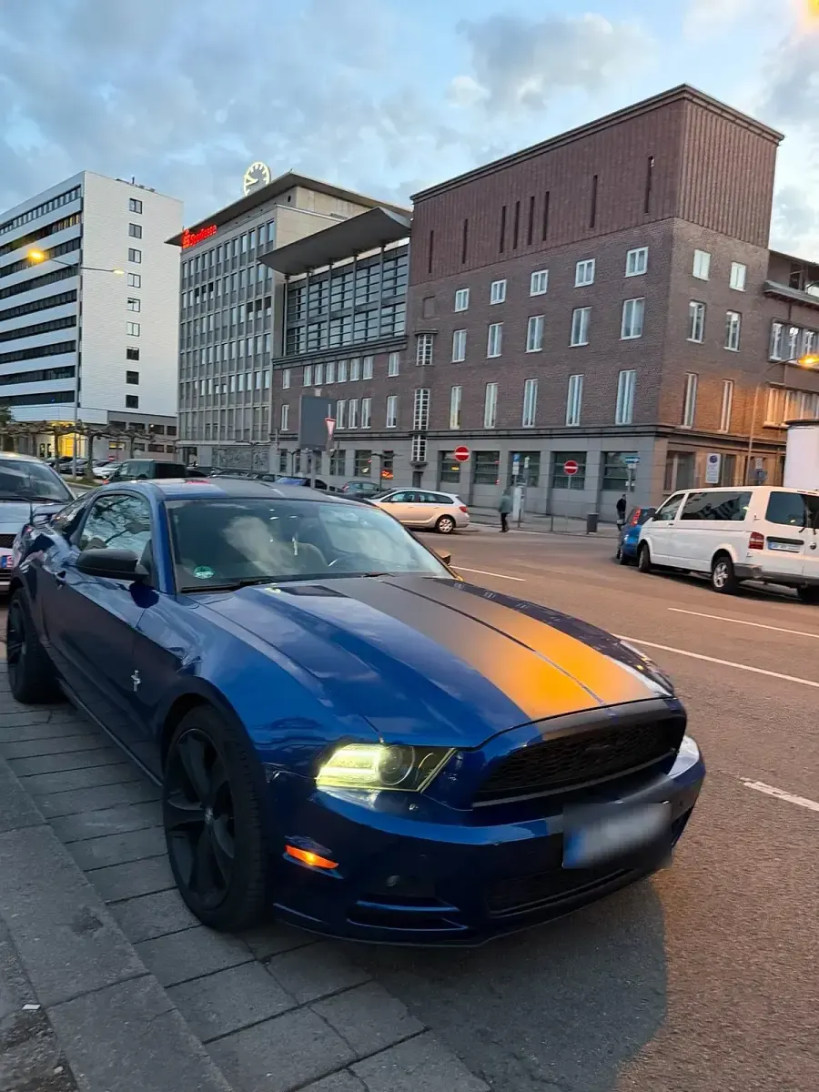 Usado Ford Mustang 308 HP (226 kW) 2014 Azul Coupé