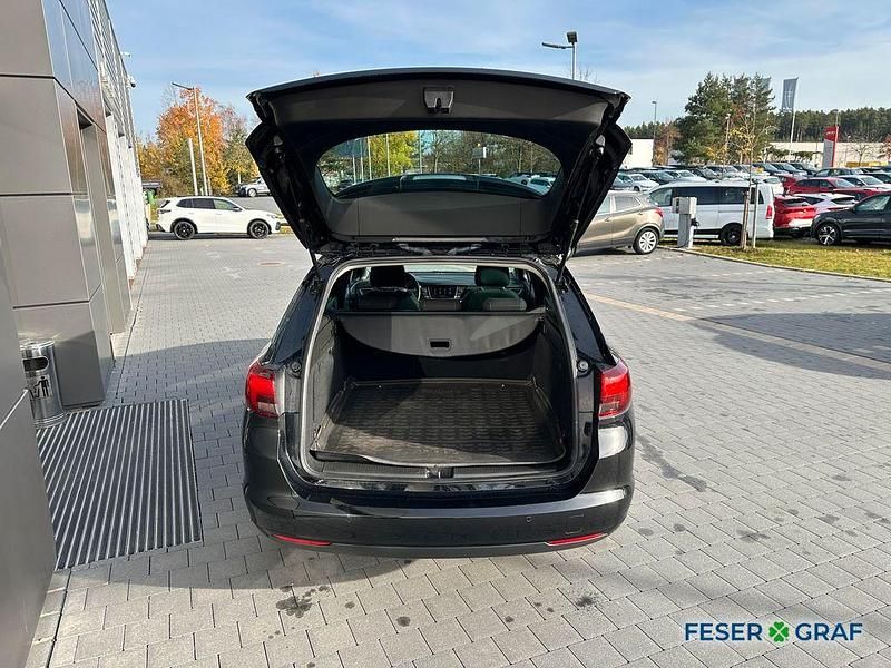 Gebraucht Opel Astra 125 PS (91 kW) 2018 Onxy schwarz Kombi
