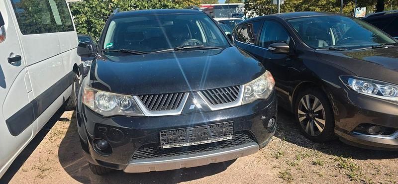 Schwarz Gebraucht 2010 Mitsubishi Outlander Intense SUV | 3.500 € (Guter Preis) - Bild 1/4