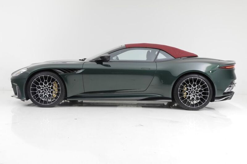 Gebraucht Aston Martin DBS 2023 Grün Cabrio