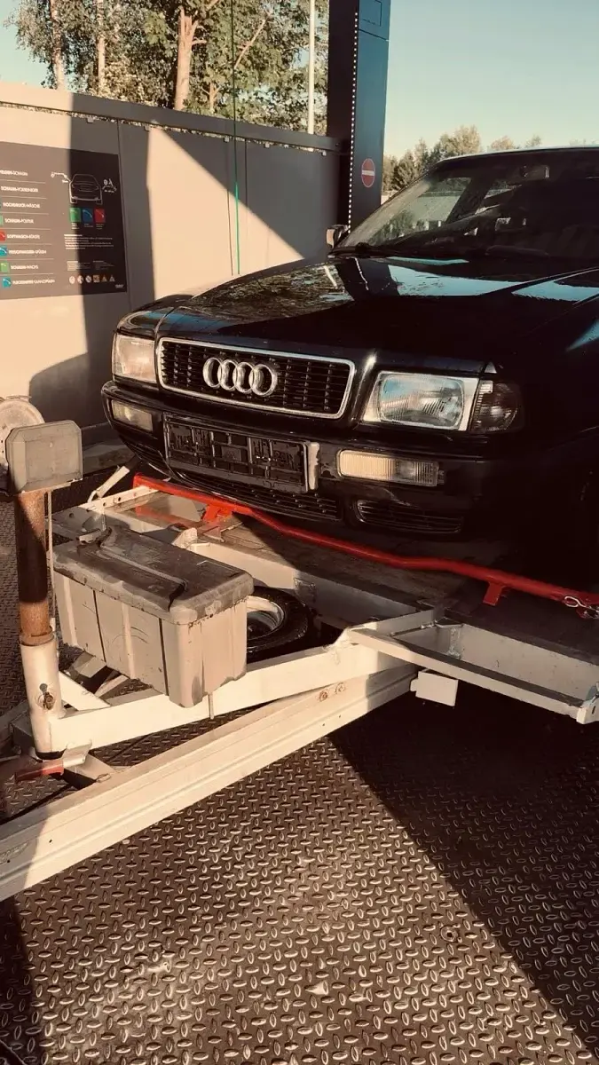 Gebraucht Audi 80 174 PS (127 kW) 1992 Schwarz Limousine