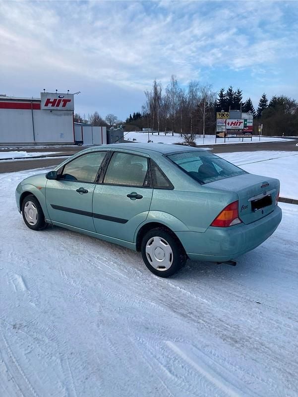 Gebraucht Ford Focus Ghia 101 PS (74 kW) 1999 Grün Limousine