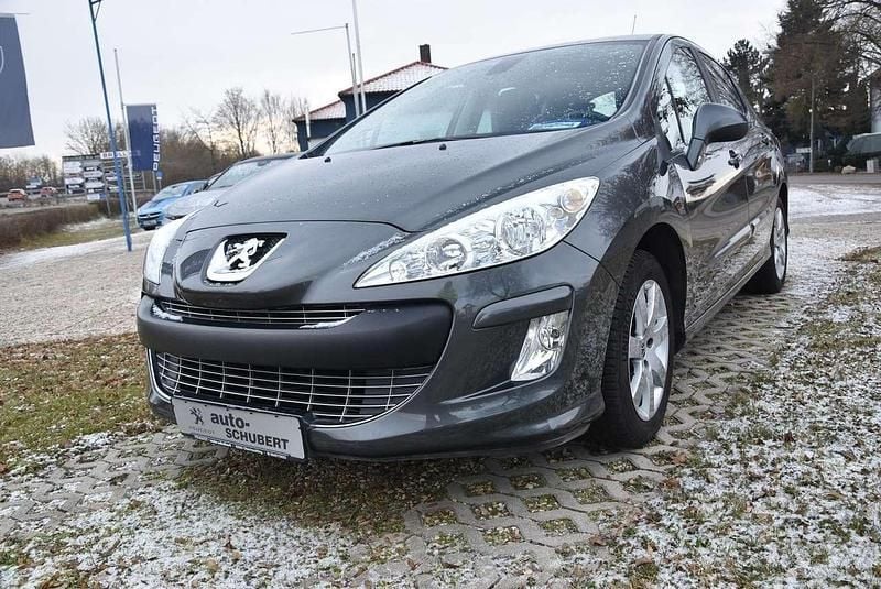Gebraucht Peugeot 308 Premium 120 PS (88 kW) 2011 Lack grau shark/metalliclacki Limousine