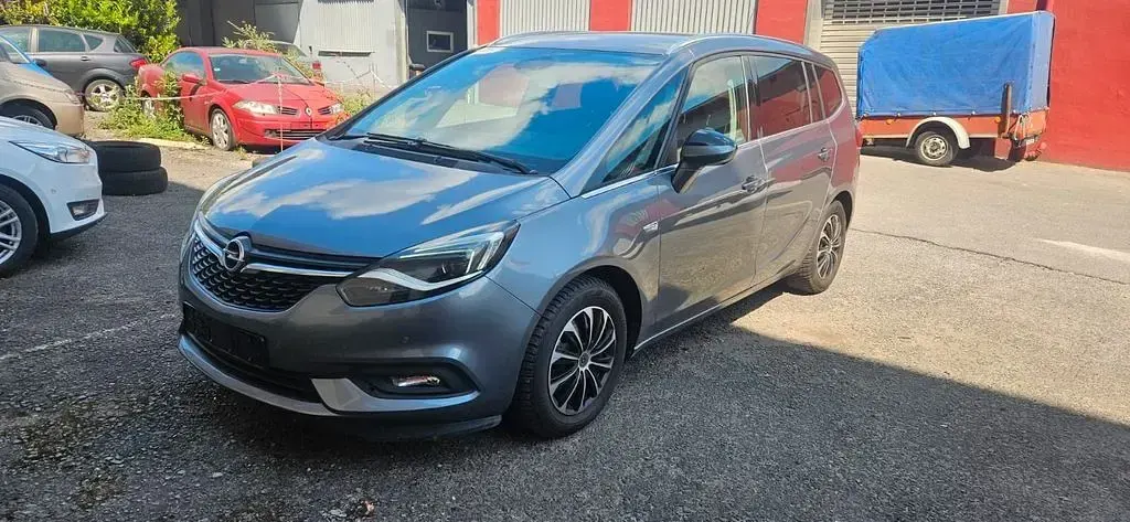 Gebraucht Opel Zafira 140 PS (102 kW) 2018 Grau Van / Kleinbus