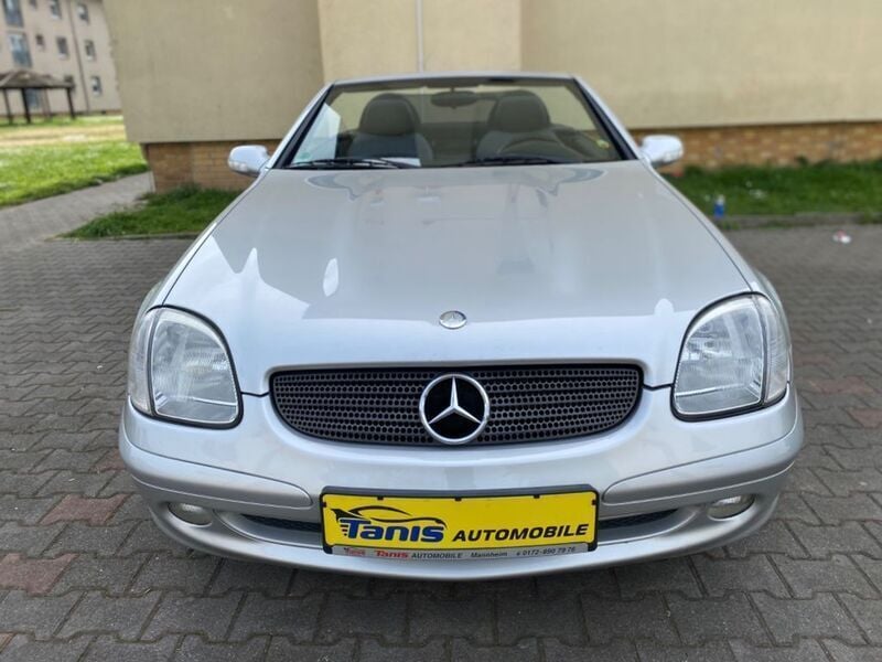 Silber Gebraucht 2002 Mercedes SLK200 Cabrio | 4.250 € (Etwas zu teuer) - Bild 1/4