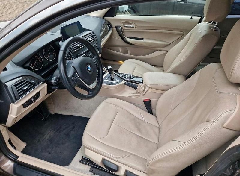 Gebraucht BMW 125 218 PS (160 kW) 2012 Braun Kleinwagen
