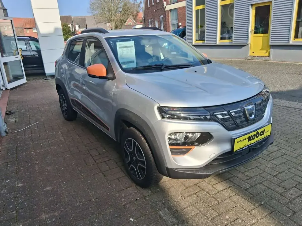 Gebraucht Dacia Spring Comfort Plus 33 kW (45 PS) 2022 Lightning grau Kleinwagen