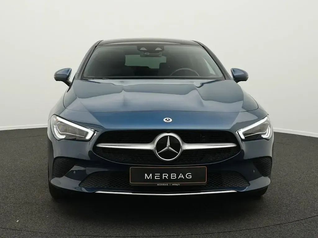 Gebraucht Mercedes CLA250e 160 PS (117 kW) 2023 Blau Coupé
