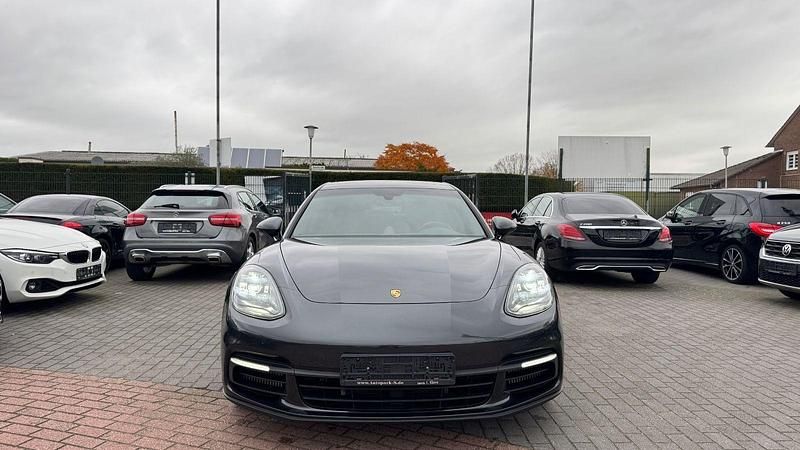 Gebraucht Porsche Panamera Sport Turismo 462 PS (339 kW) 2019 Grau (vulkangrau) Kombi