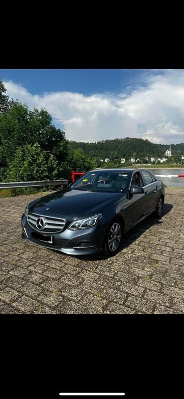Gebraucht Mercedes E350 258 PS (189 kW) 2015 Limousine
