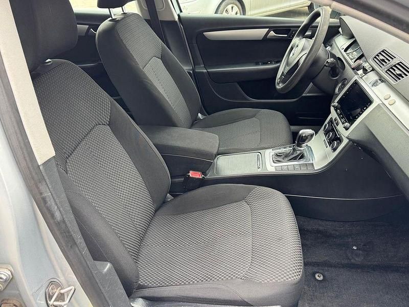 Gebraucht VW Passat Trendline 140 PS (102 kW) 2012 Kombi