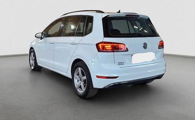 Gebraucht VW Golf Sportsvan Comfortline 116 PS (85 kW) 2019 Pure white Van / Kleinbus