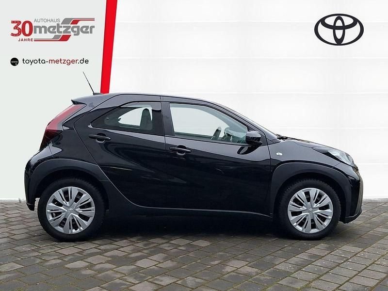Gebraucht Toyota Aygo X Business Edition 72 PS (52 kW) 2024 Schwarz SUV