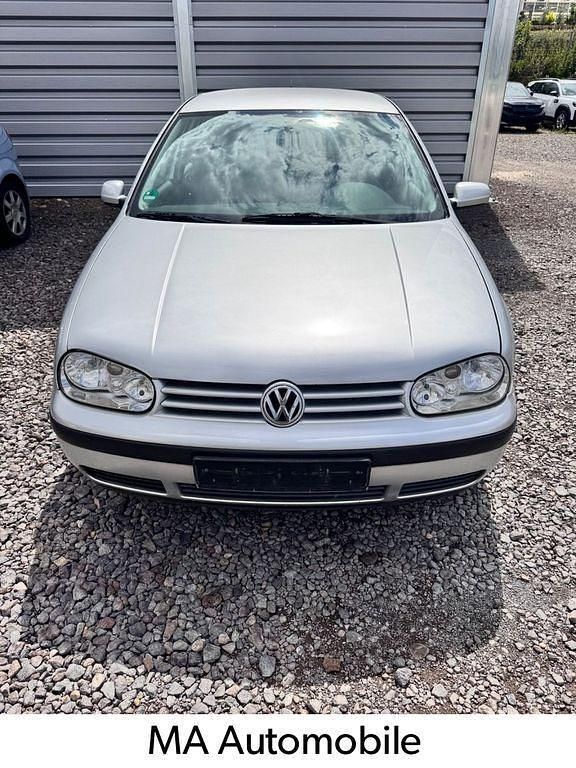 Grau Gebraucht 2000 VW Golf IV Basis Limousine | 1.400 € (Etwas zu teuer) - Bild 1/4