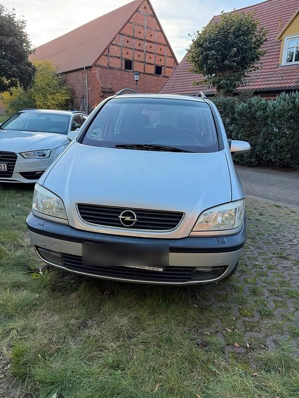 Silber Gebraucht 2001 Opel Zafira Van / Kleinbus | 700 € (Superpreis) - Bild 1/4