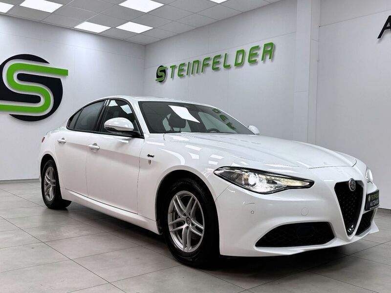 Weiß Gebraucht 2021 Alfa Romeo Giulia Sprint Sprint Coupé | 22.990 € (Fairer Preis) - Bild 1/4