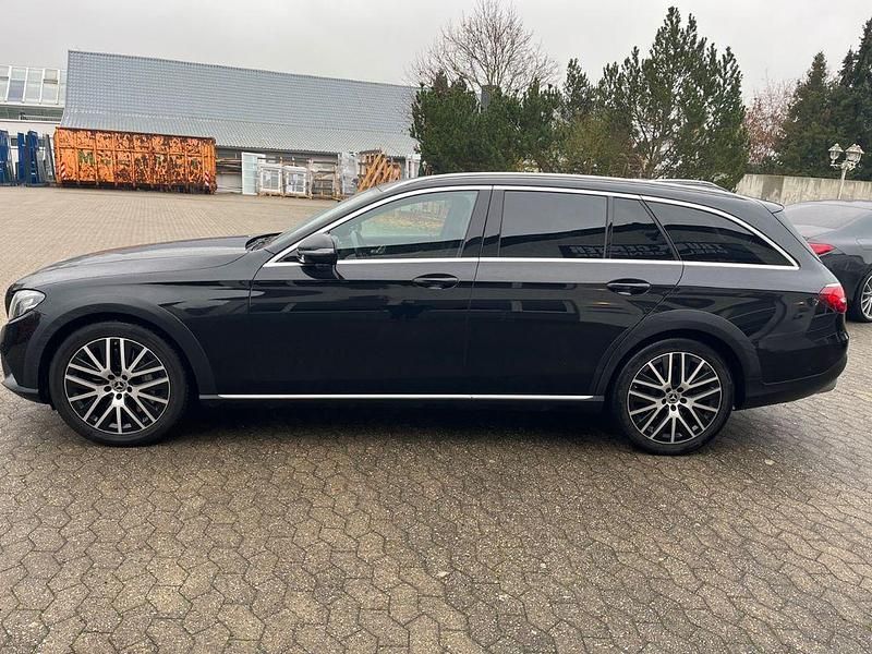 Gebraucht Mercedes E400 340 PS (250 kW) 2019 Schwarz Limousine