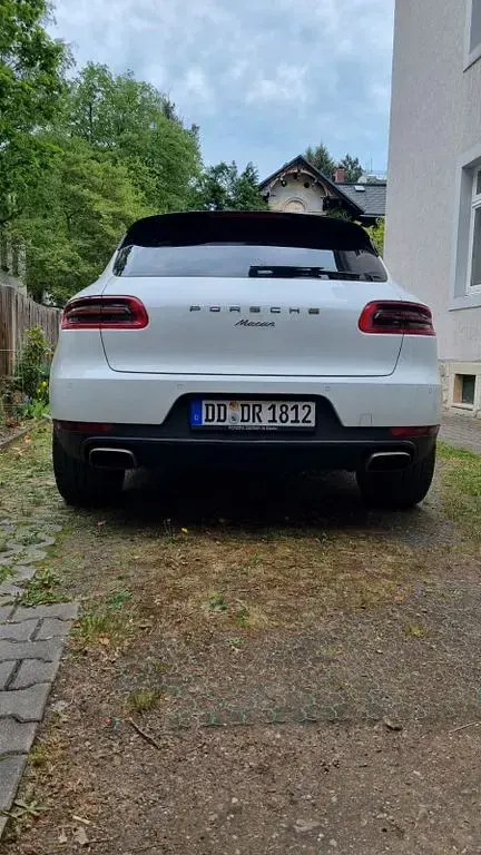 Gebraucht Porsche Macan 252 PS (185 kW) 2018 Weiß SUV
