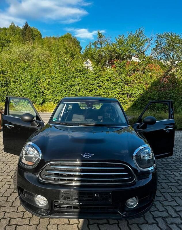Schwarz Gebraucht 2018 Mini One Countryman SUV | 18.000 € (Fairer Preis) - Bild 1/3