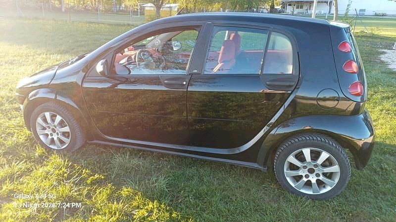 Second-hand Smart ForFour 75 CP (55 kW) 2004 Negru Hatchback