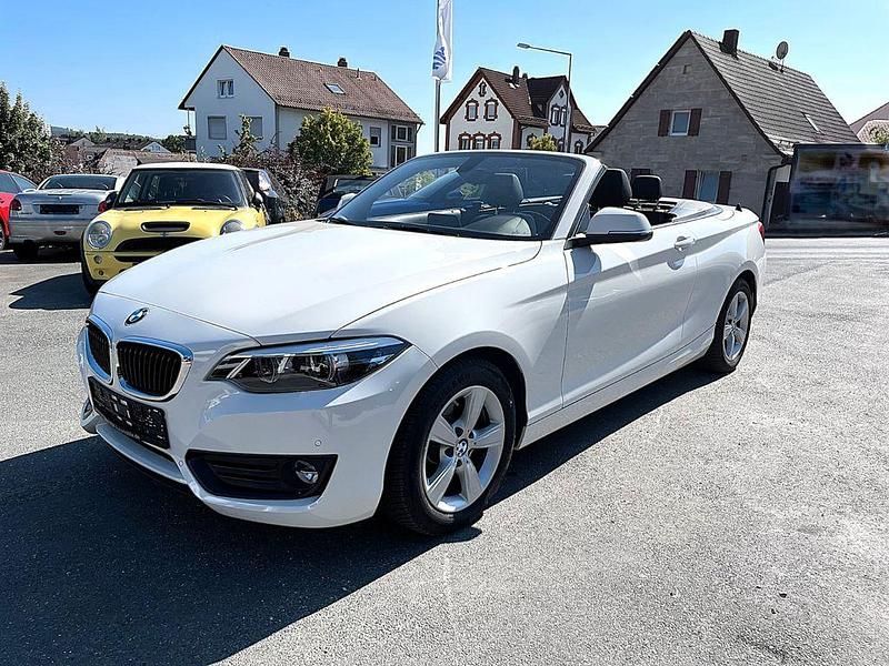 Weiß Gebraucht 2018 BMW 218 Advantage Cabrio | 17.900 € (Fairer Preis) - Bild 1/4