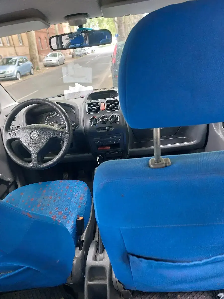 Occasion Opel Agila 56 ch (41 kW) 2001 Bleue Monospace