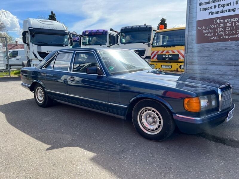 Second-hand Mercedes E280 185 CP (136 kW) 1984 Albastru Berlinǎ