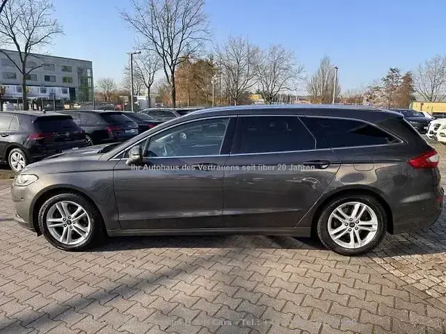 Gebraucht Ford Mondeo Titanium 160 PS (117 kW) 2018 Magneticgrau (metallic) Kombi
