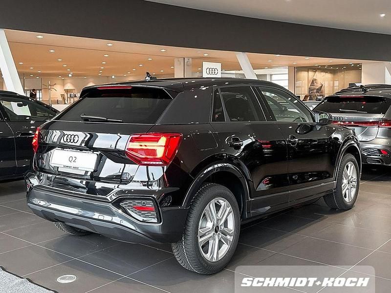 Neu Audi Q2 Advanced Plus 150 PS (110 kW) 2025 Grau SUV