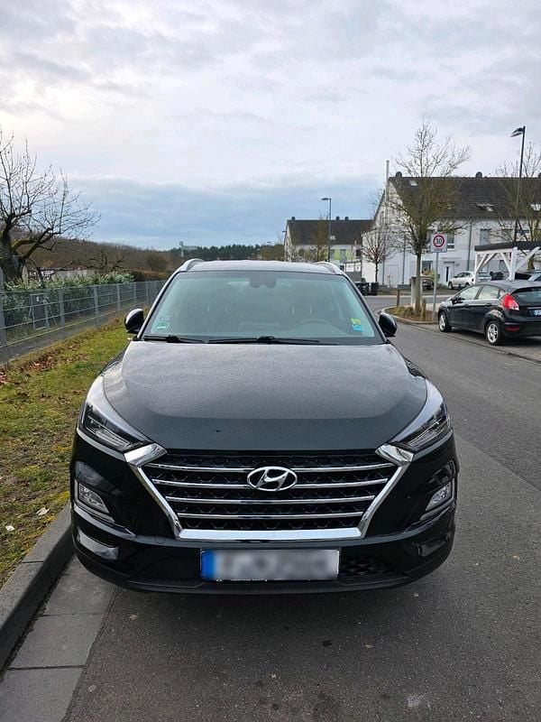 Second-hand Hyundai Tucson Style 131 CP (96 kW) 2020 Negru SUV