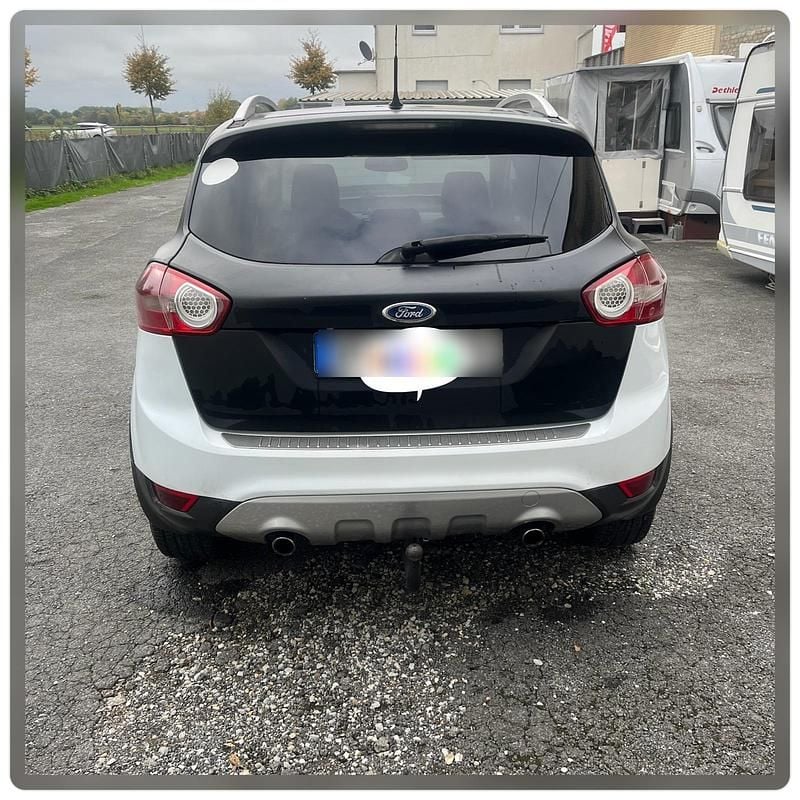 Gebraucht Ford Kuga Titanium 139 PS (102 kW) 2009 Weiß SUV