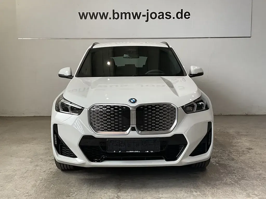 Neu BMW iX1 Performance 150 kW (204 PS) 2026 Weiß SUV