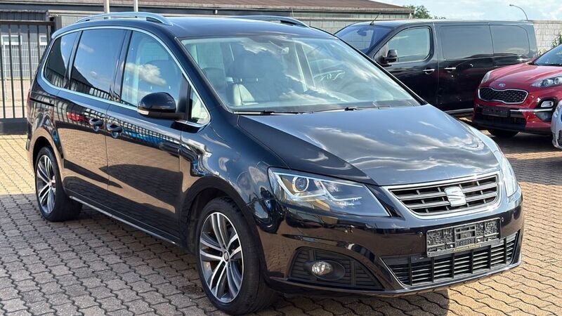 Schwarz Gebraucht 2016 Seat Alhambra Style Plus Van / Kleinbus | 17.999 € (Fairer Preis) - Bild 1/4