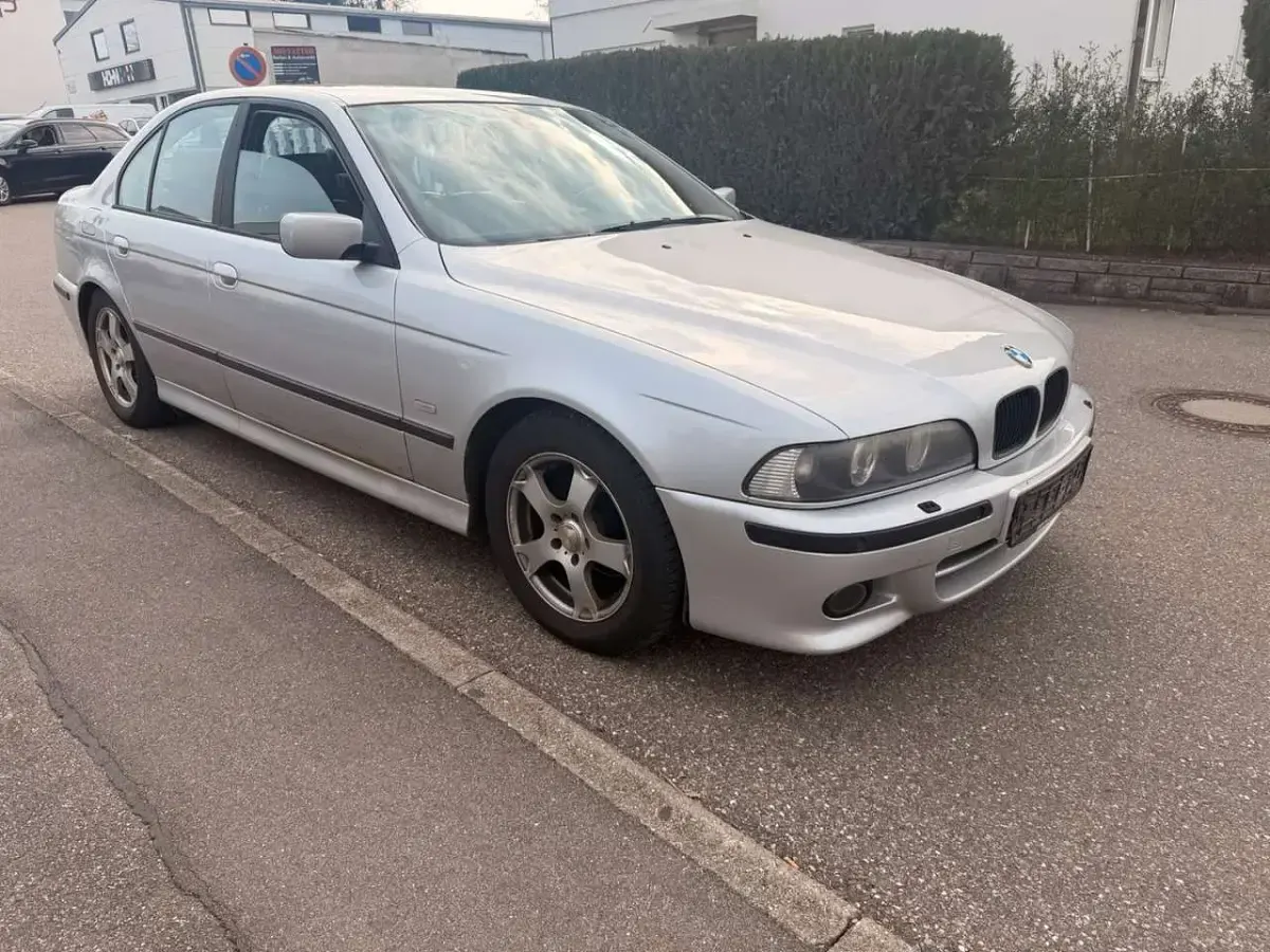 Gebraucht BMW 525 Exclusive 192 PS (141 kW) 2002 Silber Limousine