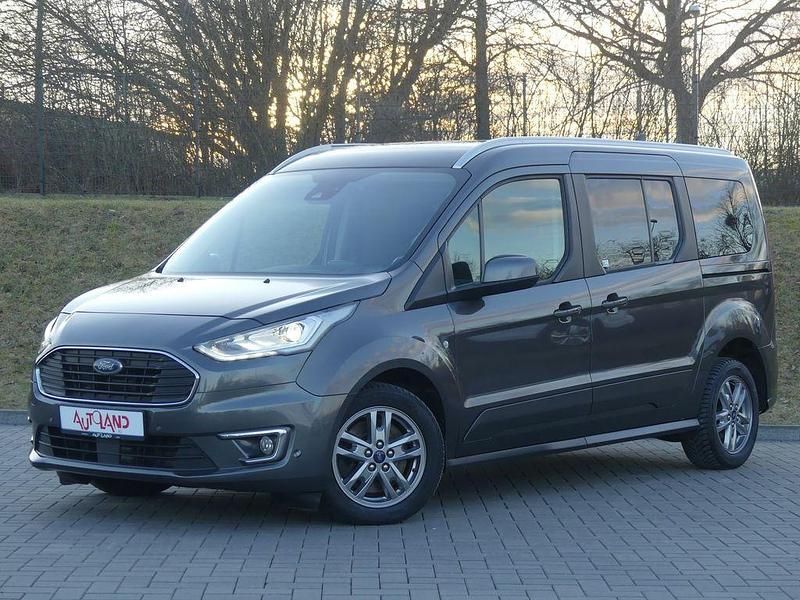 Gebraucht Ford Grand Tourneo Connect Titanium 120 PS (88 kW) 2022 Magnetic grau metallic Van / Kleinbus