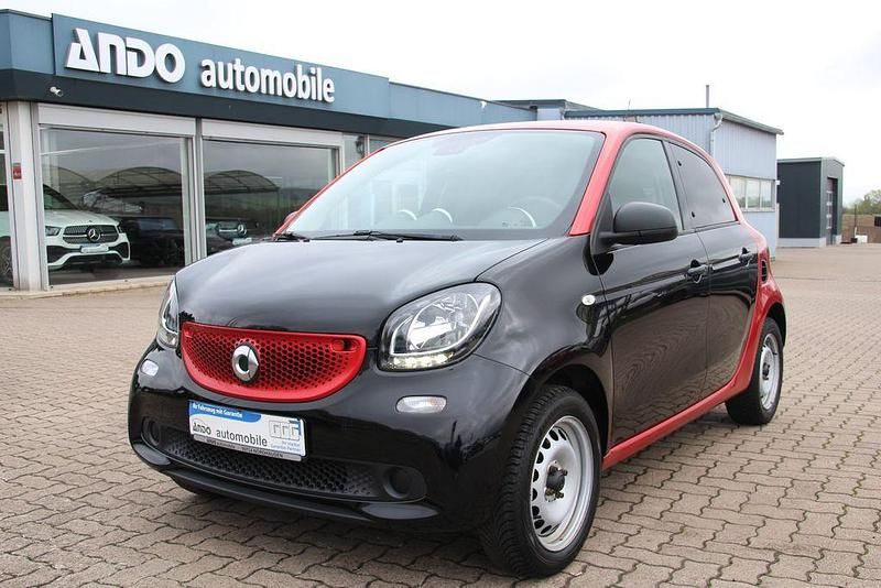 Second-hand Smart ForFour Basis 71 CP (52 kW) 2017 Negru Hatchback