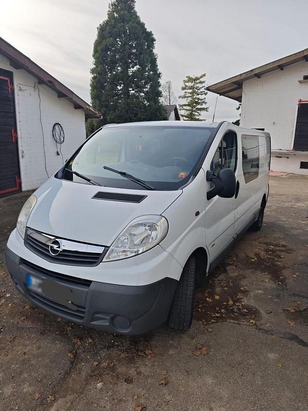 Gebraucht Opel Vivaro 90 PS (66 kW) 2013 Weiß Van / Kleinbus