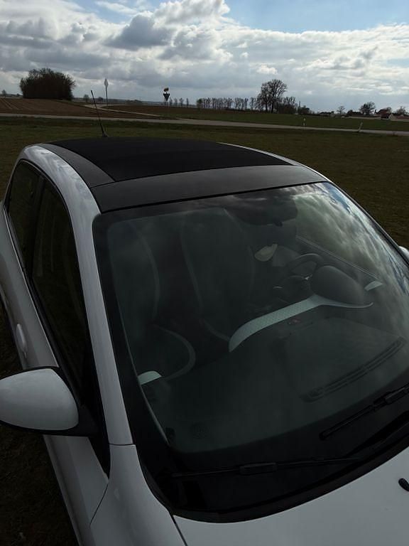 Gebraucht Renault Twingo Intens 71 PS (52 kW) 2017 Weiß Kleinwagen