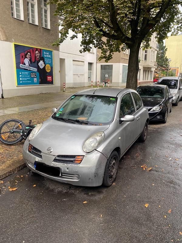Silber Gebraucht 2004 Nissan Micra Kleinwagen | 700 € (Superpreis) - Bild 1/4