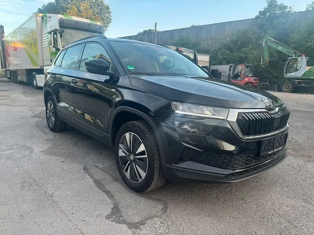 Gebraucht Skoda Karoq Tour 110 PS (80 kW) 2023 Schwarz SUV