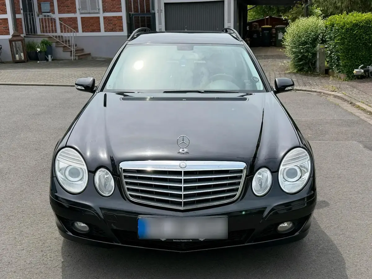 Gebraucht Mercedes E220 170 PS (125 kW) 2006 Schwarz Kombi